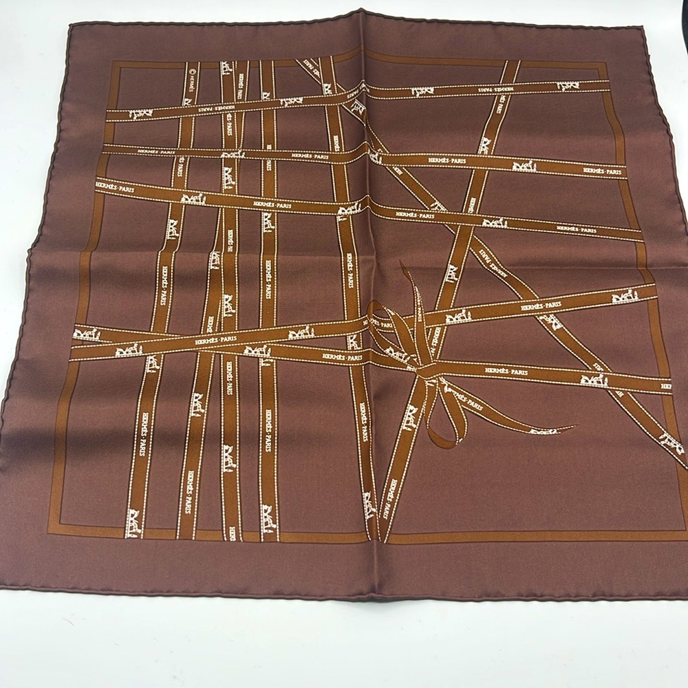 Hermes Ribbon Scarf and Box 16.5” x 16.5” - Picture 3 of 12